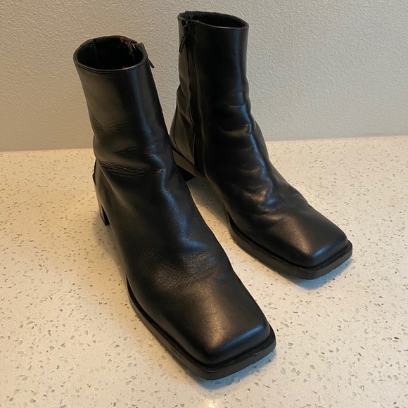 Leather square toe boot - Picture 3 of 4